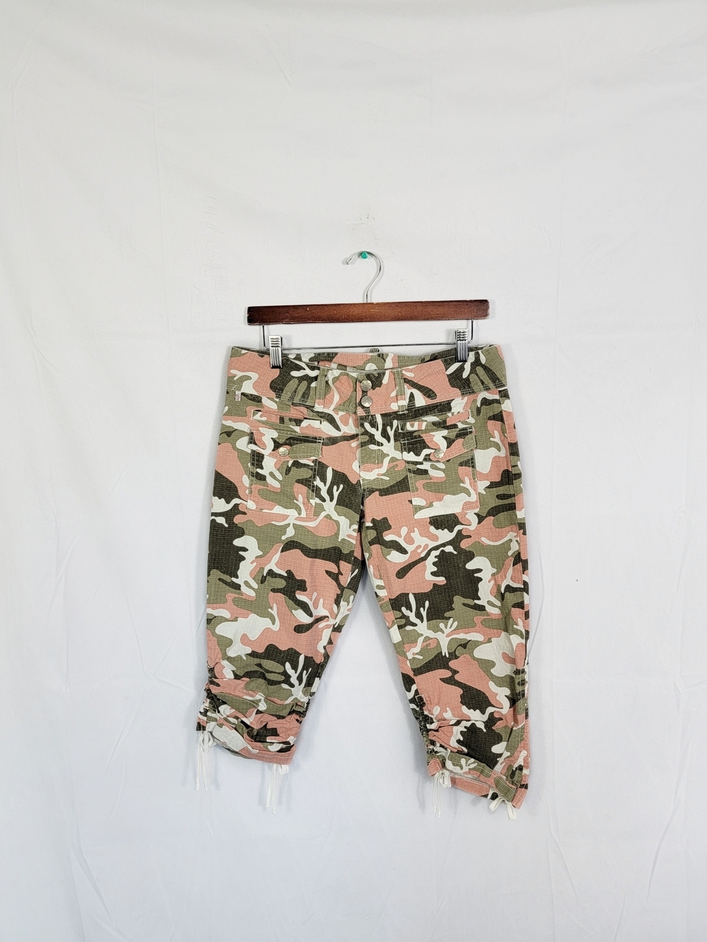Younique Size 11 Camo Capris